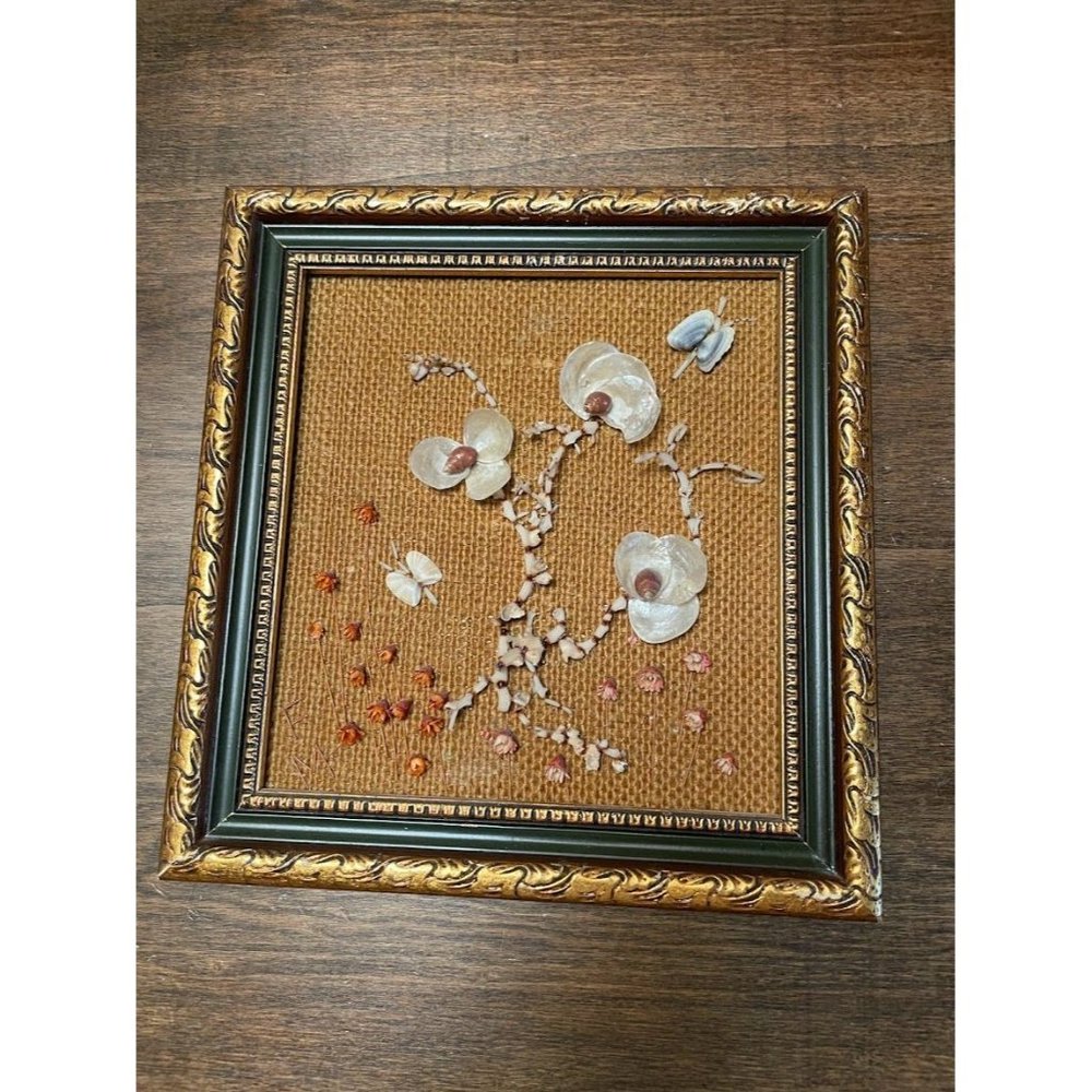Vintage Shell Floral Handcrafted Picture Set (2)